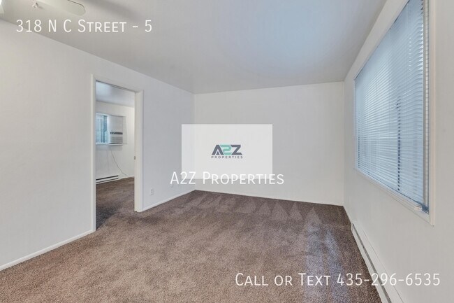 Photo - 318 N Center St