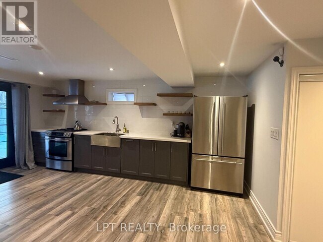 Photo - 10 Kinloch Ct