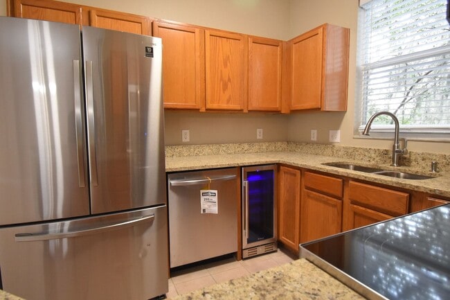 Photo - Close To Everything