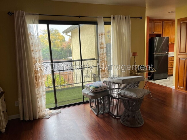 Photo - 1613 W Swain Rd