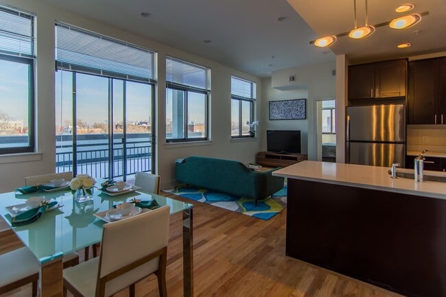 Building Photo - 136 Oakland Ave Unit 5P