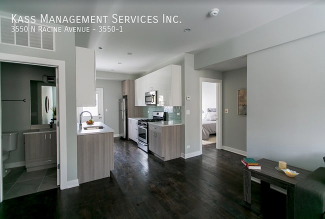 Photo - 3550 N Racine Ave Unit 3550-1