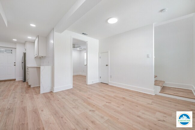 Photo - 3226 6th Ave S