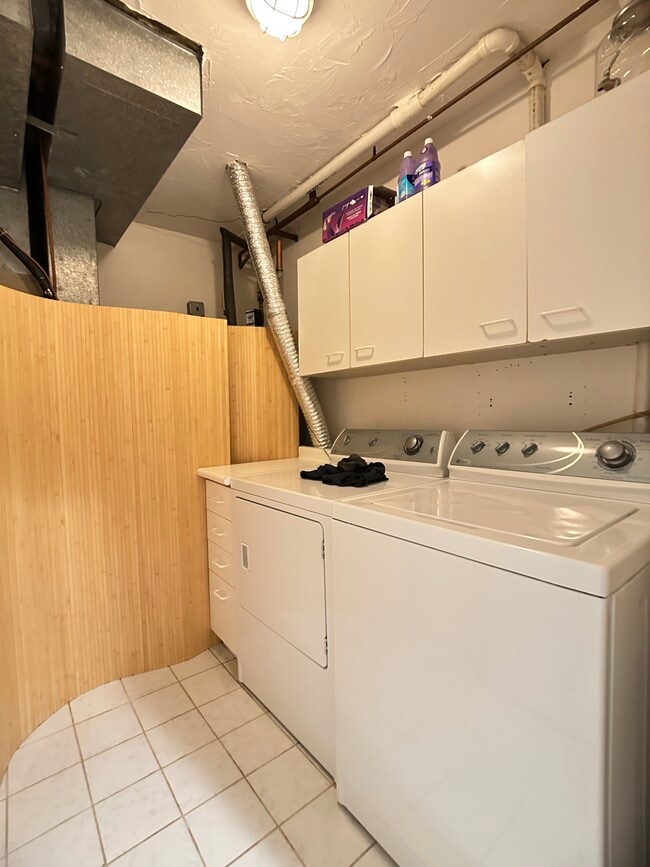 Photo - 241 Perkins St