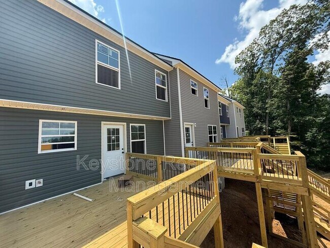 90 Baker Ridge Rd