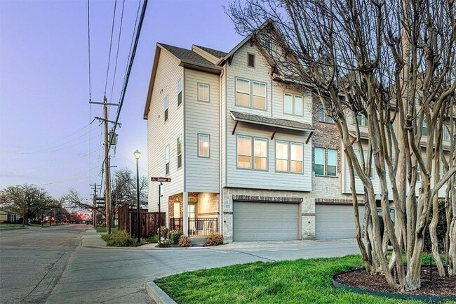 Photo - 111 Sumac St