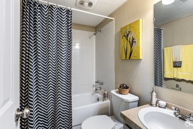 2BR, 1BA - 762SF Bathroom
