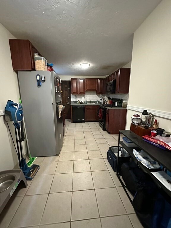 Photo - 169 K St Unit 2