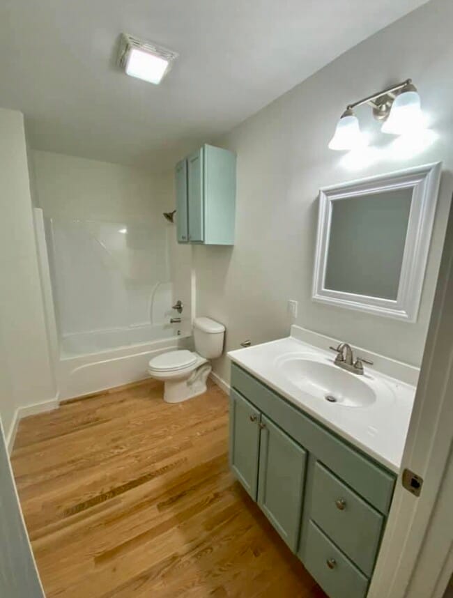 Photo - 618 Chopin St