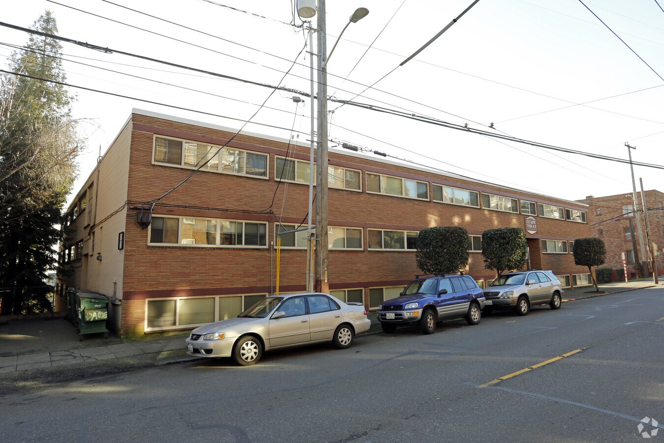 Olympic Terrace - Prime location for walkable living near shops and restaurants!