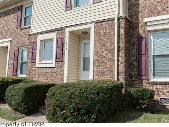 Building Photo - 422 Kirkcaldy Ct Unit N/A Rental