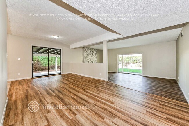 Photo - 20647 Hatton St