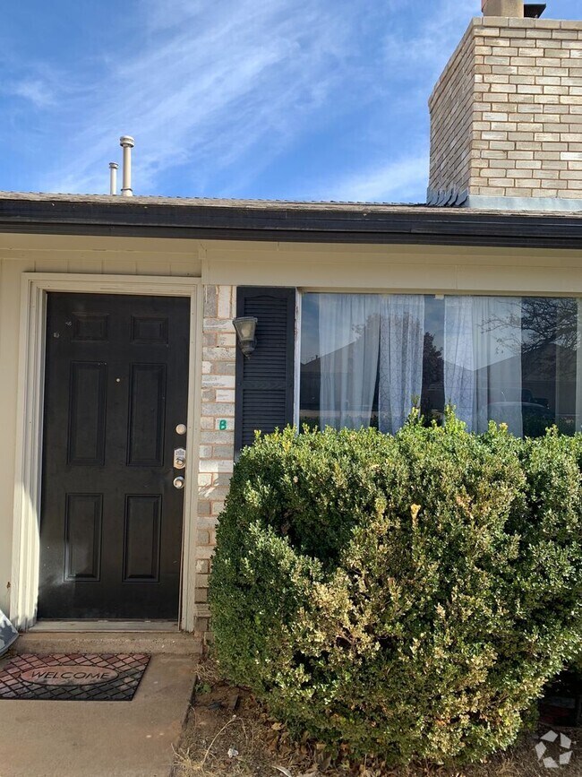 Building Photo - 614 N Elkhart Ave Unit B Rental