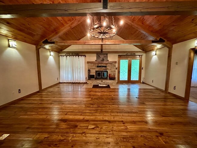 2813 Wester Bluff Rd