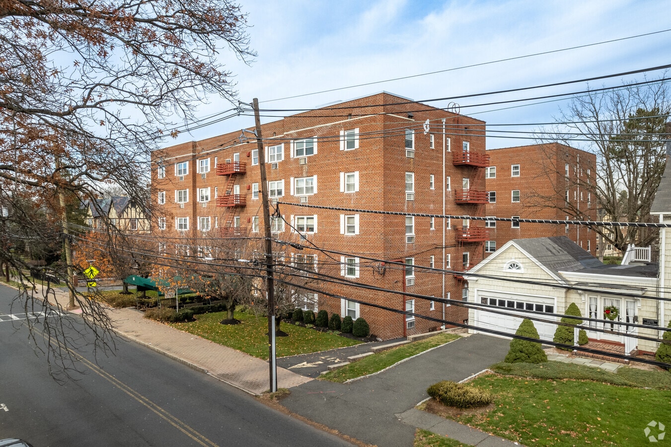 Photo - Cranford Towers Condominiums