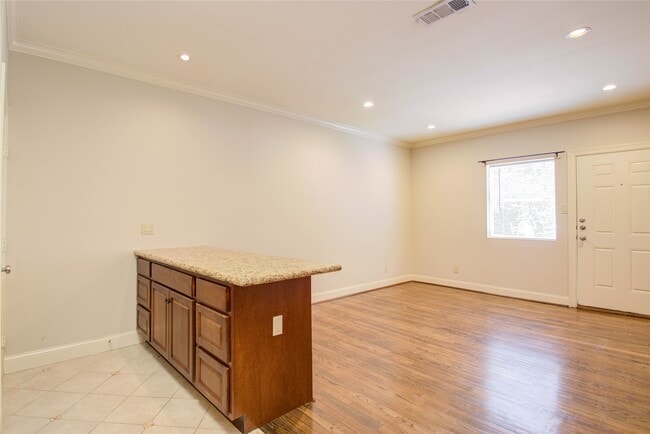 Photo - 6503 Mapleridge St Unit C