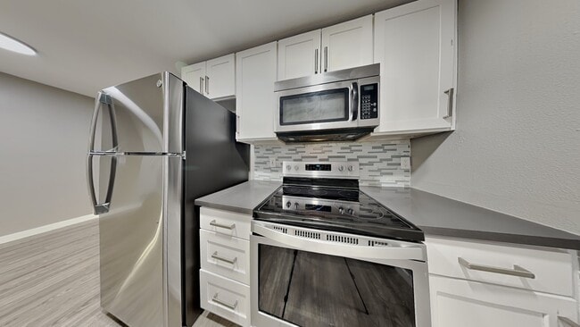 Building Photo - 1105 S Woodlawn St Unit 1