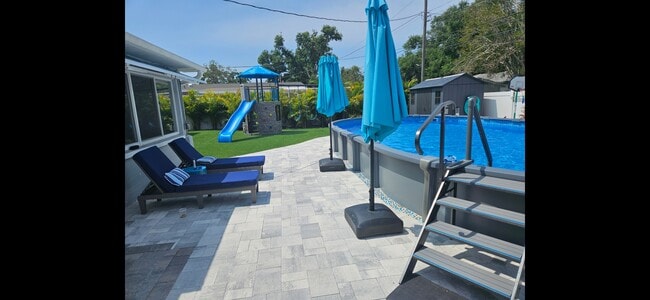 Photo - 2530 51st St N