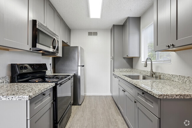 2BR, 1BA - 875SF - - Sunrise Center Apartments