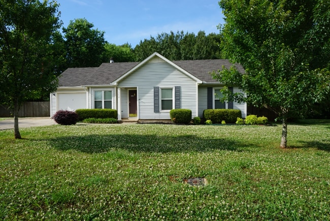 Building Photo - 13254 Dickens Ln Rental