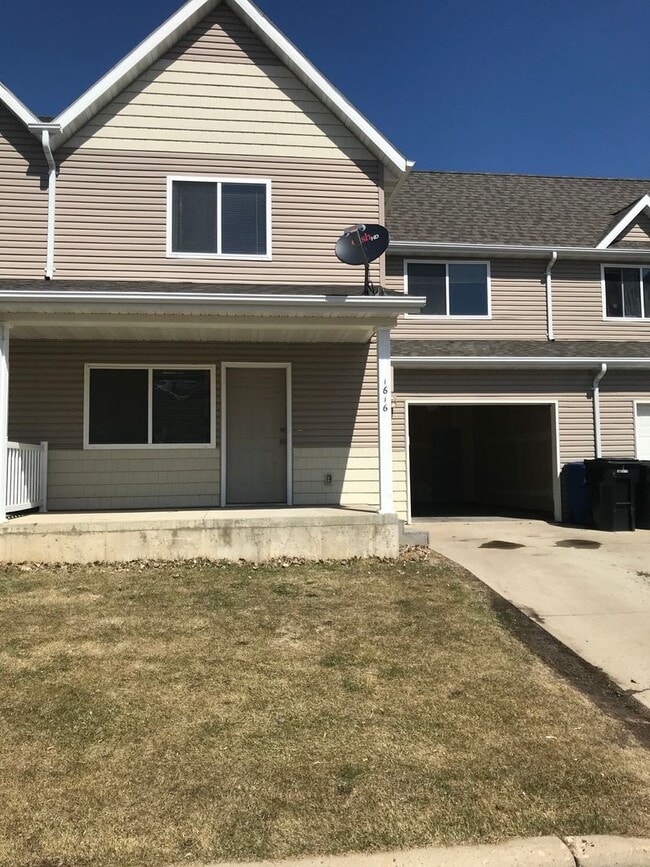 Photo - Dickinson Townhomes