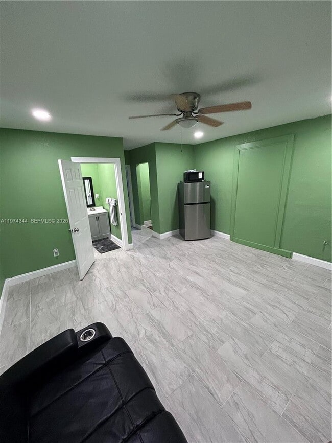 Building Photo - 1871 NW 63rd Ave Unit x