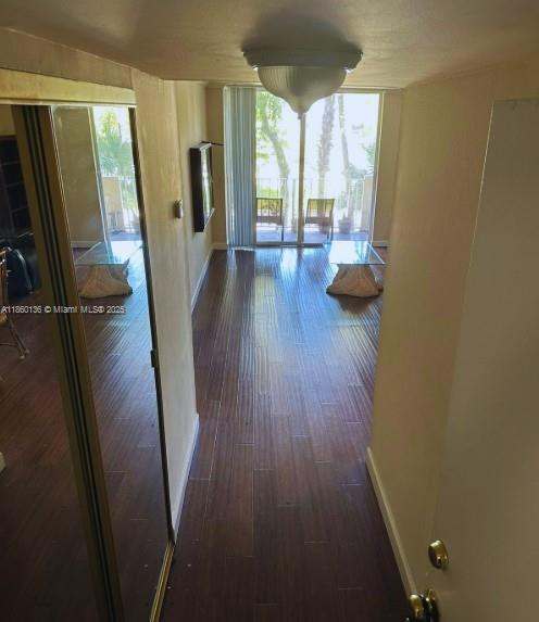 Photo - 2350 NE 135th St Unidad 202