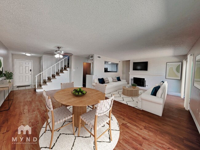 Del Estrado Townhomes