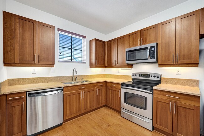 Photo - 370 SW 14th Ave Unit 370