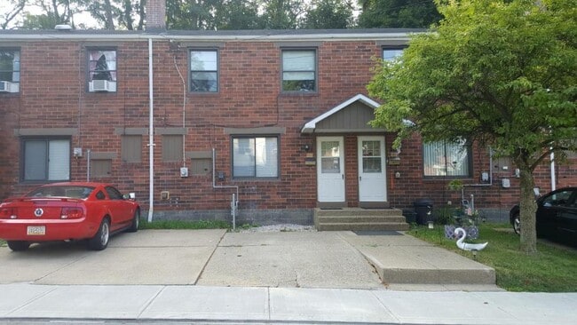 Photo - 273 Oak Dr