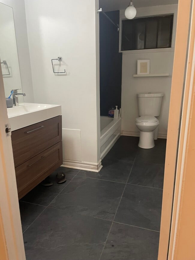 Photo - 8902 Rue Verville Unit 8902