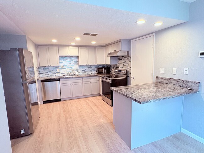 Photo - 2874-4219/4221 Casa Blanca Unit 4219