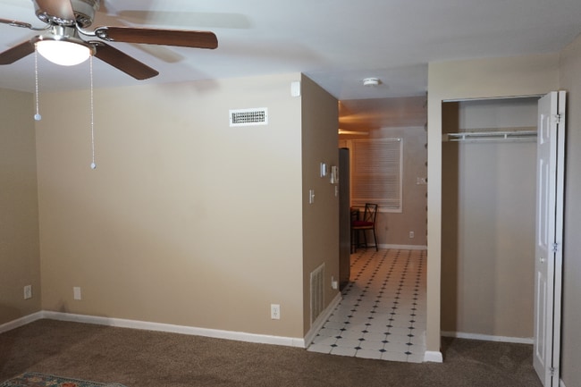 Photo - 7936 Wynbrook Rd