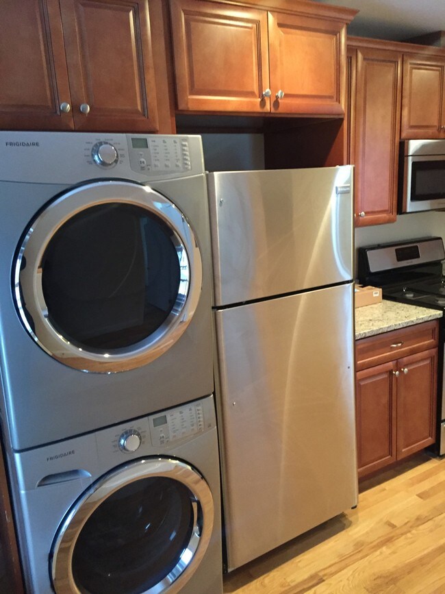 Photo - 11 Leverett St Unit 3
