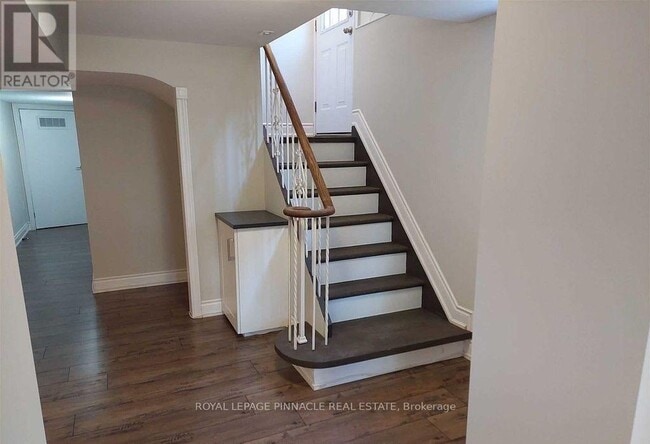 Photo - 2587 Burslem Rd