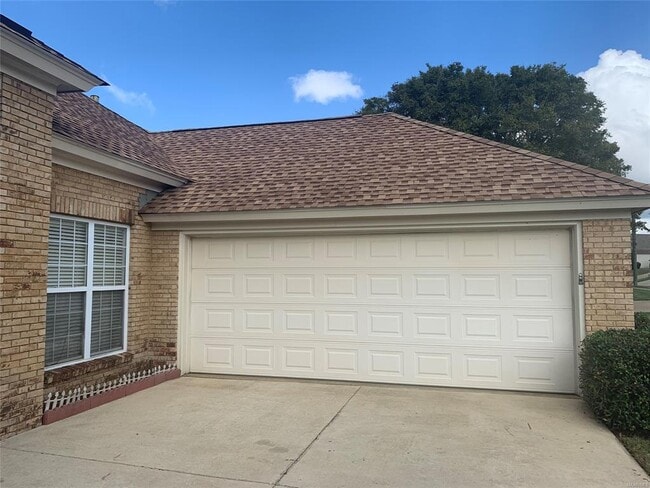 Photo - 615 Castle Brook Dr