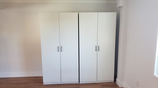 Sleek, Seamless Minimalist Wardrobe - 8176 Egret Rd