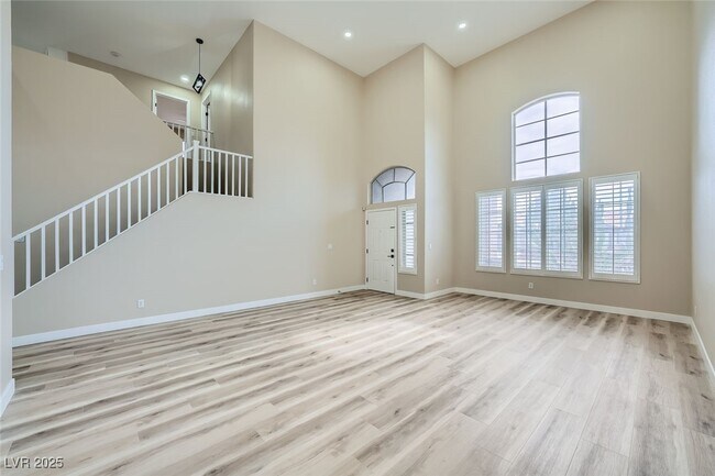 Photo - 9272 W Viking Rd