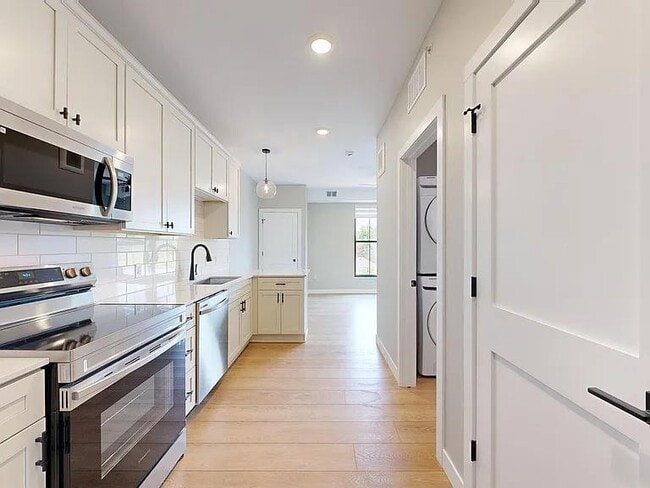 Photo - Fuller Park Flats