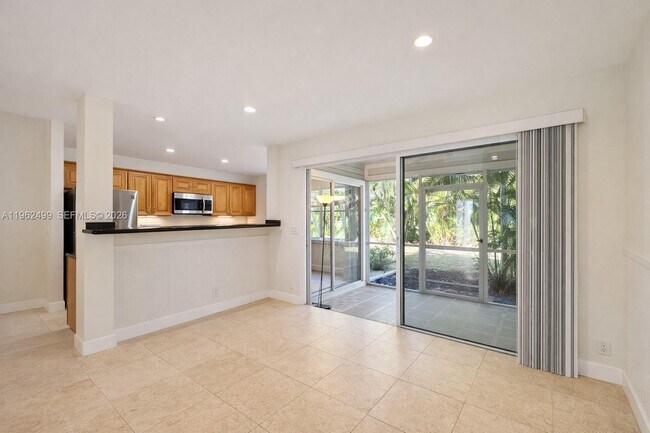 Photo - 5327 Sapphire Valley