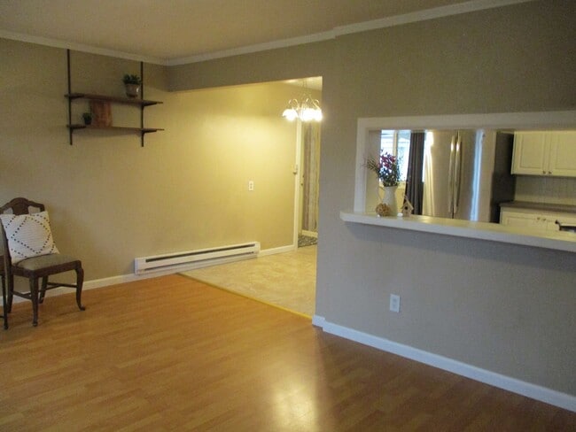 Photo - Adorable 3 Bedroom, 1 Bathroom Home in Tacoma