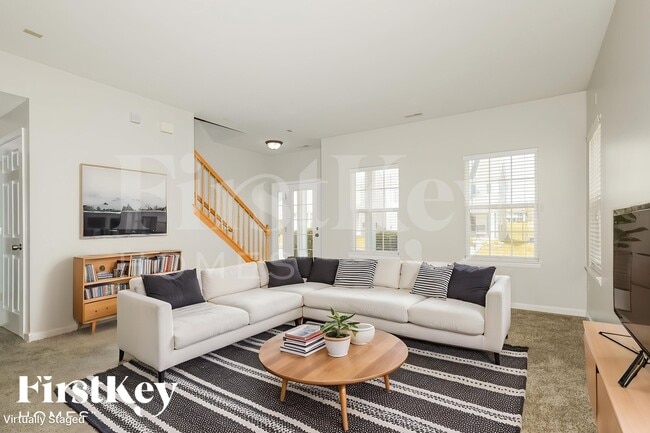 Photo - 1012 Glengarry Dr