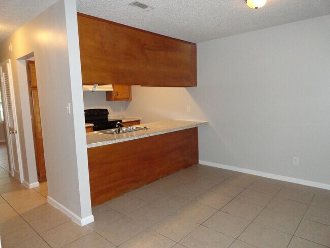 Photo - Newly Remodeled Townhouse in Valdosta