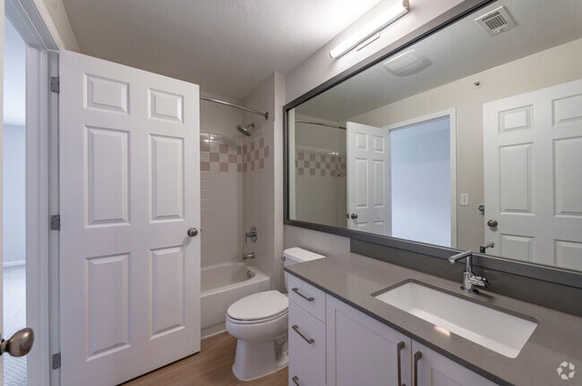 Riverwood at New Canaan - 2BD 2BA - Bathroom