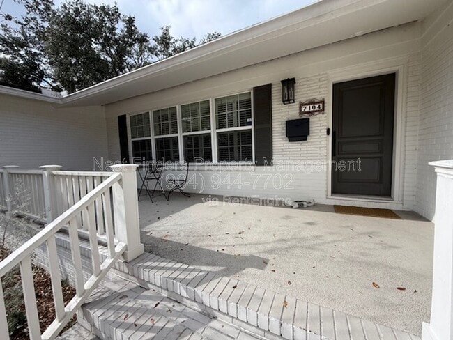 Photo - 7104 Catalonia Ave