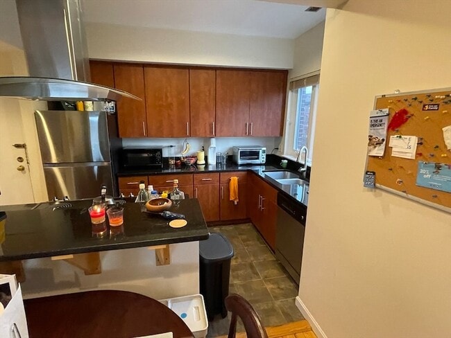 Photo - 110 Strathmore Rd Unit 401