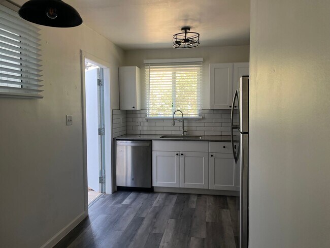 Photo - Coronado Court Apartment Homes