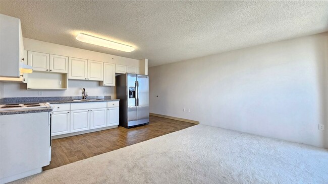 Photo - 801 South St