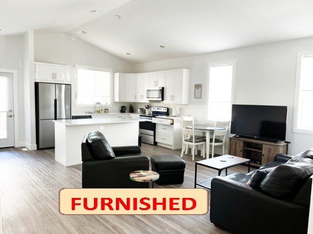 Photo - B 8420-A-8481 81 St