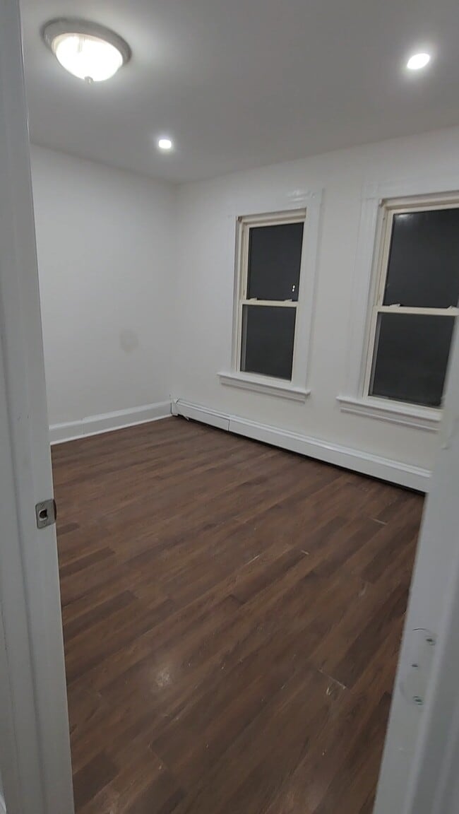 Photo - 128 East Ave